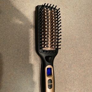 Hair straightener brush